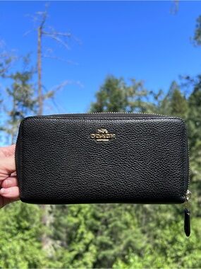COACH Long Zip-Around Black Pebble Leather Wallet with Gold Hardware AUTHENTIC